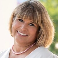 Notary Public in The Villages, Florida 32163, Robin Hardy-Small