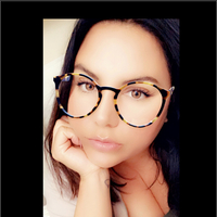 Notary Public in Phoenix , Arizona 85022, Nikole Clark