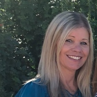 Notary Public in Phoenix, Arizona 85032, Toni Livingston