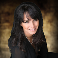 Notary Public in TEMECULA, CA, California 92592, Dawn Wayer