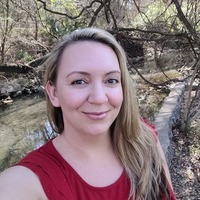 Notary Public in Phoenix, Arizona 85051, Stacey Worthington 