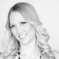 Notary Public in Phoenix, Arizona 85032, Norah Rich