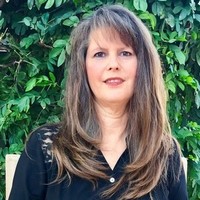 Notary Public in San Diego, California 92104, Pamela Caddell