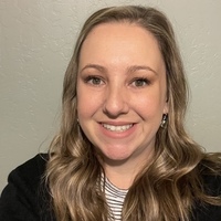 Notary Public in Bakersfield, California 93304, Tiffanie Salazar