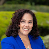 Notary Public in Orlando, Florida 32835, Mary Perales