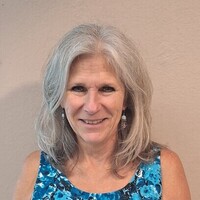 Notary Public in Portland, Texas 78374, Carol Lucich