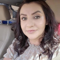 Notary Public in Phoenix, Arizona 85022, Laura Rodriguez