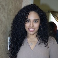 Notary Public in Houston, Texas 77045, Desiree Below