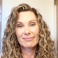 Notary Public in Bakersfield , California 93312, Christina Dowdy