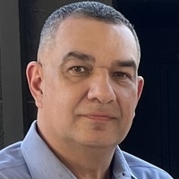 Notary Public in Miami, Florida 33145, Tony  Caceres 