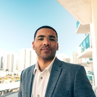 Notary Public in miami, Florida 33131, Kenneth Arias