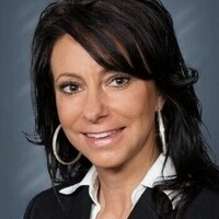 Notary Public in Elgin , Illinois 60124, Vienna  Peterson