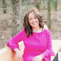 Notary Public in Houston, Texas 77065, Lauren Nguyen