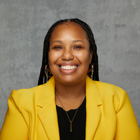 Notary Public in Chicago, Illinois 60624, Crystal Williams