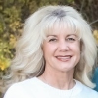 Notary Public in Bakersfield , California 93308, Lori Thomas