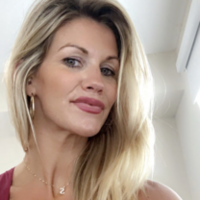 Notary Public in Miami, Florida 33176, Shelley Auld