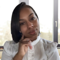 Notary Public in Oakland, California 94607, Aminah Mackey