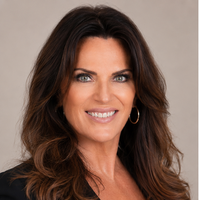 Notary Public in Phoenix, Arizona 85050, DEANA'  (DEE) LOWRANCE