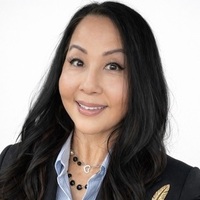 Notary Public in ROUND HILL, Virginia 20141, Akiko Crawford