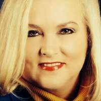 Notary Public in Franklin, Tennessee 37067, Julia Robertson