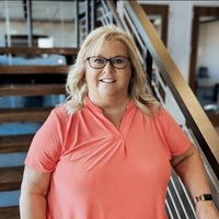 Notary Public in Columbus, Nebraska 68601, Shelly Hammons