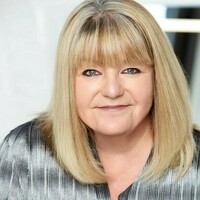 Notary Public in Chicago, Illinois 60656, Maureen Frederick