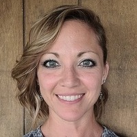 Notary Public in Clemons, Iowa 50051, Toni Kielly