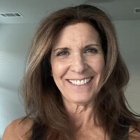 Notary Public in Redding, California 96003, Julie Bairos