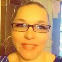 Notary Public in Charles City, Iowa 50616, Tonia Knighten