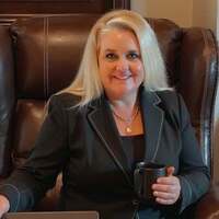 Notary Public in Paris, Texas 75462, Amber Lenard