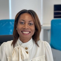 Notary Public in Chicago, Illinois 60620, Sandra Tedford