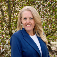 Notary Public in Yuba City, California 95993, Tara Art