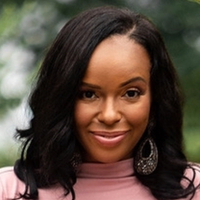 Notary Public in Chicago, Illinois 60617, Erin Leverson