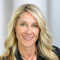 Notary Public in Phoenix, Arizona 85018, Emily  Helm