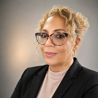 Notary Public in Orlando, Florida 32824, Yvette Lora