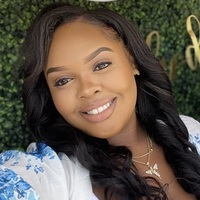 Notary Public in Orlando, Florida 32808, Dominique  Hicks