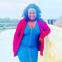 Notary Public in Dallas, Texas 75201, Dominique Luedecke