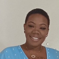 Notary Public in Dallas, Texas 75216, Gwendolyn Morrow