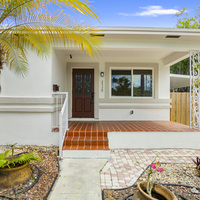 Notary Public in HOLLYWOOD, Florida 33021, Esmeralda Urrego