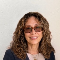 Notary Public in North Hollywood, California 91601, Dianne P Hatgis