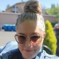 Notary Public in Medford, Oregon 97504, Michelle Marie Bolinger 