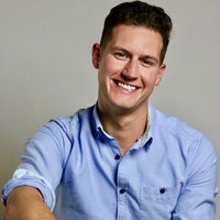 Notary Public in Los Angeles, California 90046, Robert Macik