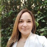 Notary Public in Miami, Florida 33155, Stephanie Alvero