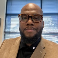 Notary Public in Tacoma, Washington 98408, Pedro Hammond