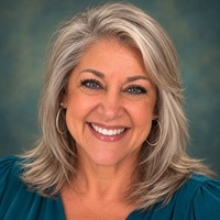 Notary Public in Fresno, California 93725, Heather Roberts
