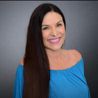 Notary Public in Upland, California 91786, Julie Akin