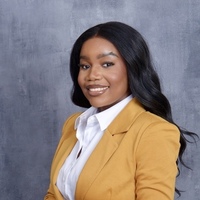 Notary Public in Everett, Washington 98203, Star Mlenga