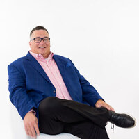 Notary Public in Greenwood, Indiana 46143, Evan Oakes