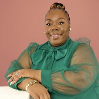 Notary Public in Warner Robins, Georgia 31088, Antioneik Holmes