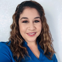 Notary Public in Lancaster, California 93534, Alejandra Ramirez